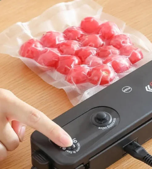 Vacuum Sealer to Stay Fresh Food.